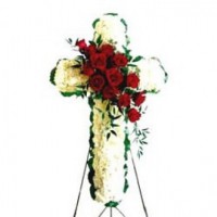 Cruz con rosas 